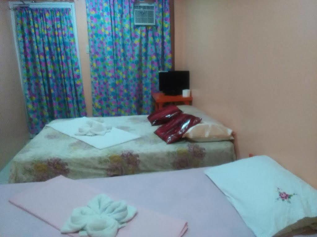 Aranas-Carillo Travellers Inn Kalibo Exterior foto