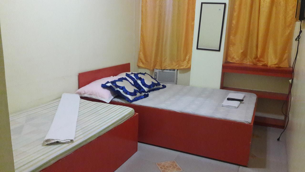 Aranas-Carillo Travellers Inn Kalibo Exterior foto